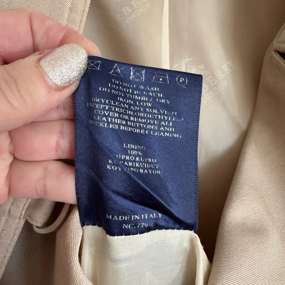 Burberry Beige Trench Coat - Picture 5 of 16
